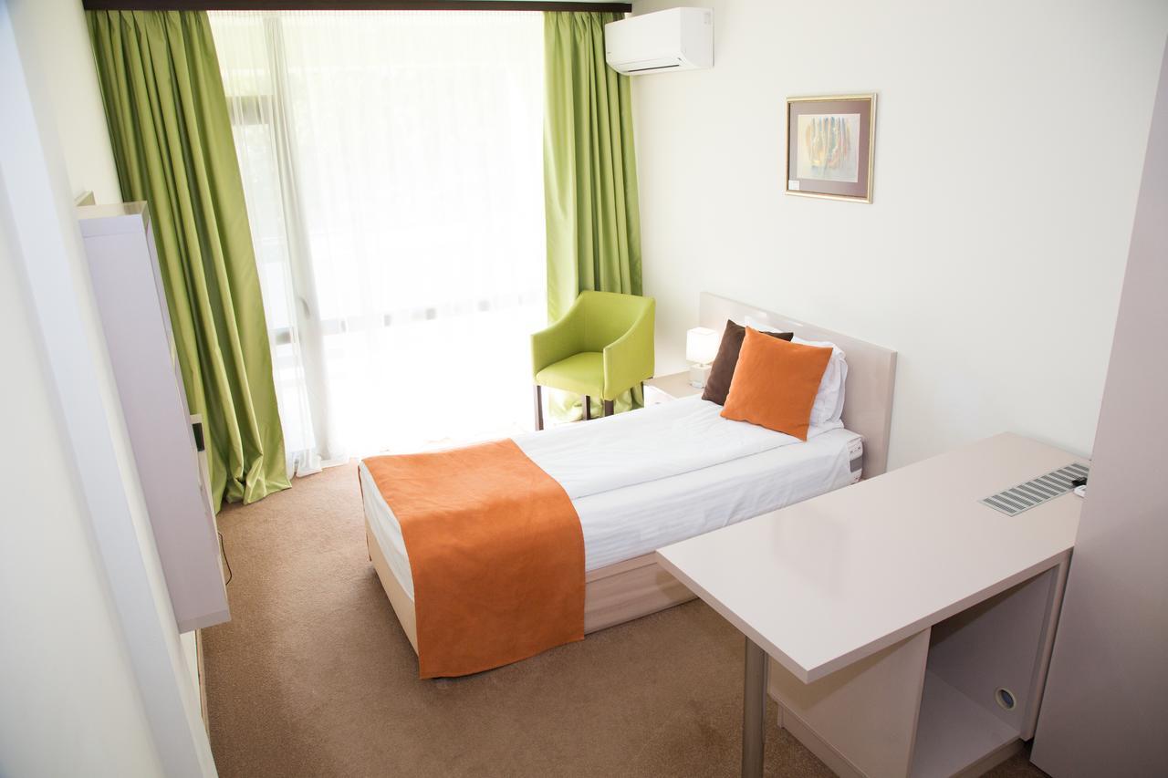 Hotel-Clinic Dr. Gechevi Paweł Banja Zewnętrze zdjęcie